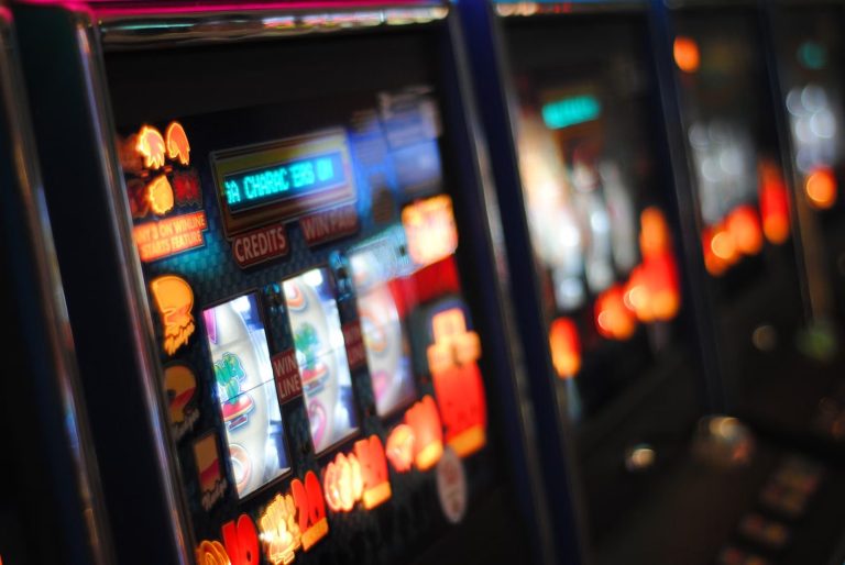 Strategies to Win Big on Slot Machines