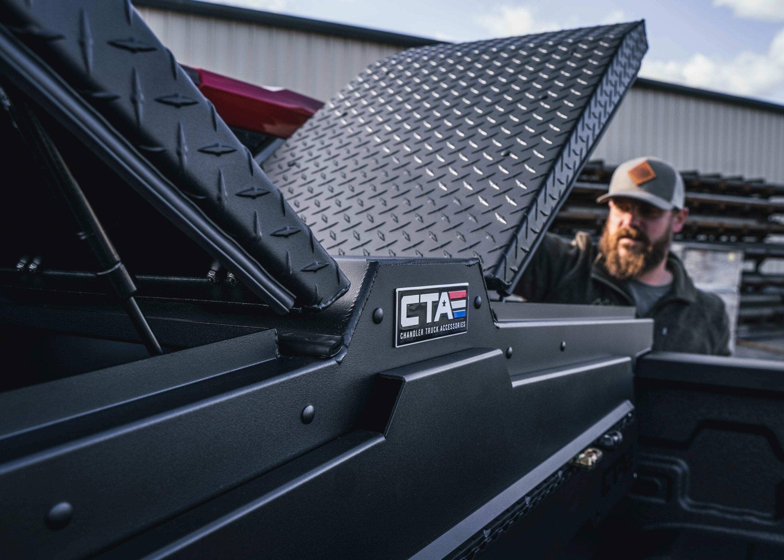 Side-Opening Gullwing Toolboxes: The Best Accessories for Your Truck